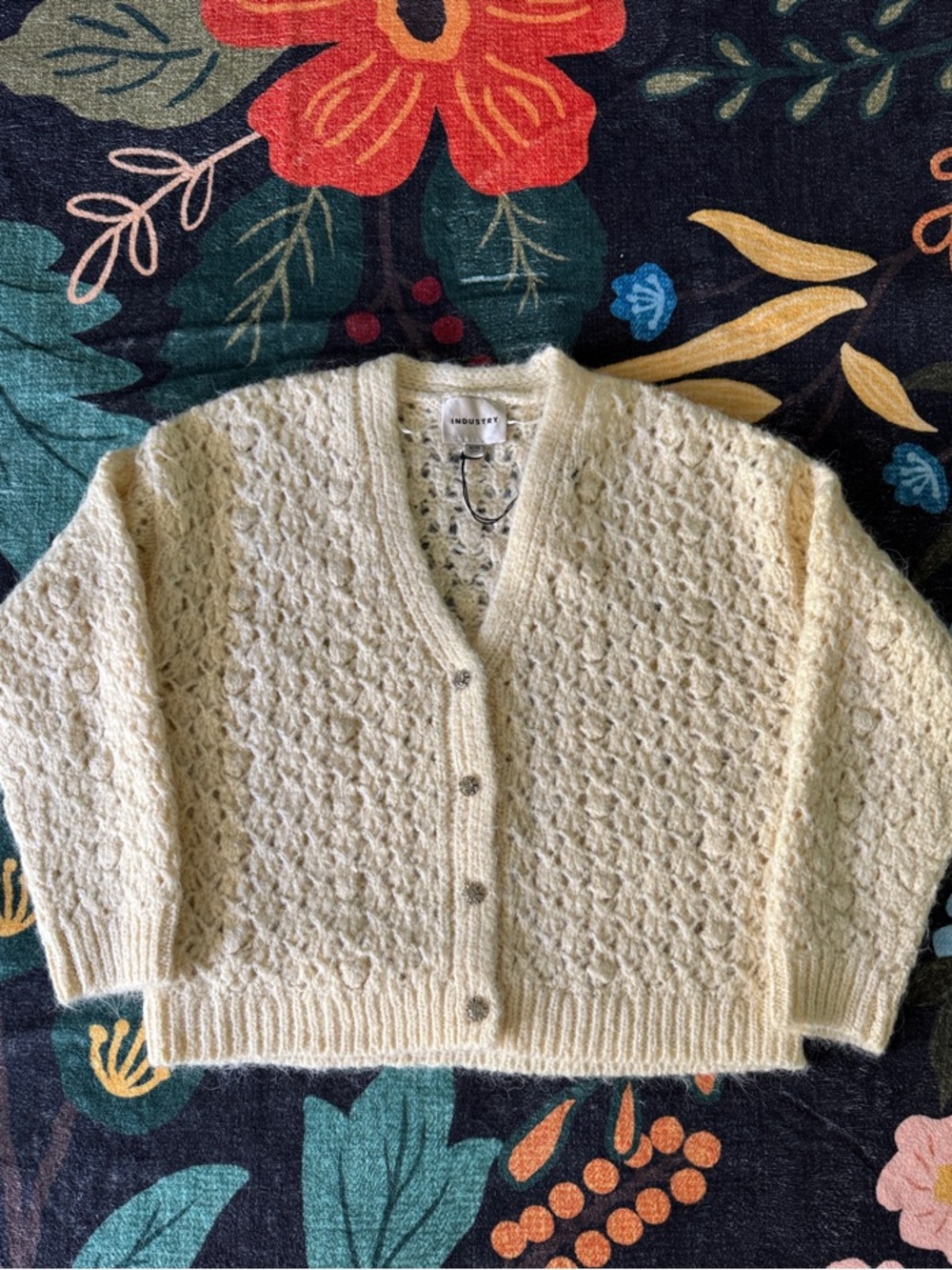 Industry Women's Cream Textured Knit Button-Front Cardigan ~ Medium